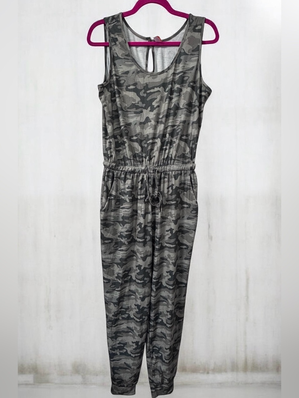 NWOT Sleeveless Camo Jumpsuit with Drawstring Waist size Medium